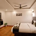 Hotel Vaggi\'S Place