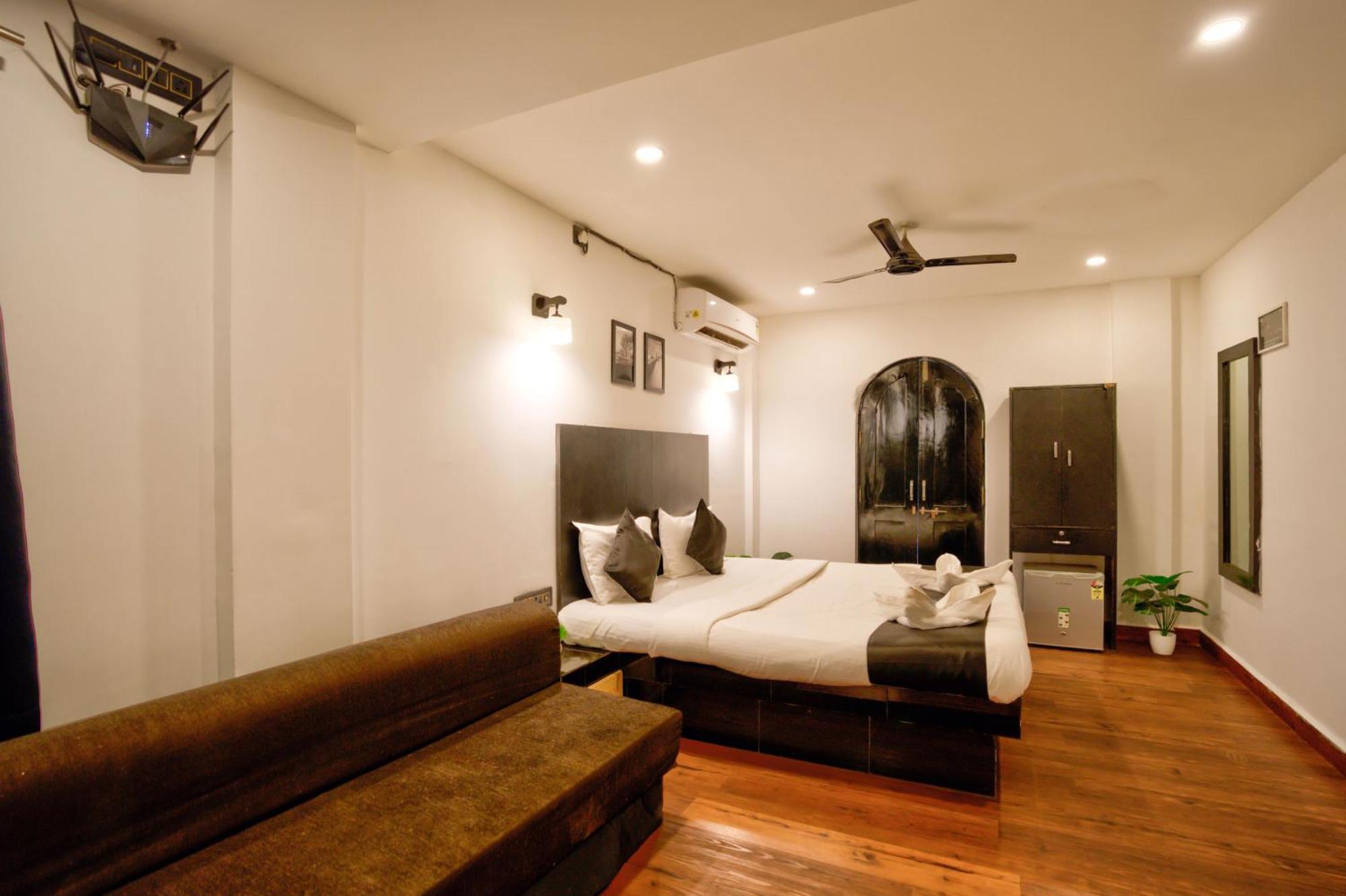 Vaggi's Place 2*
