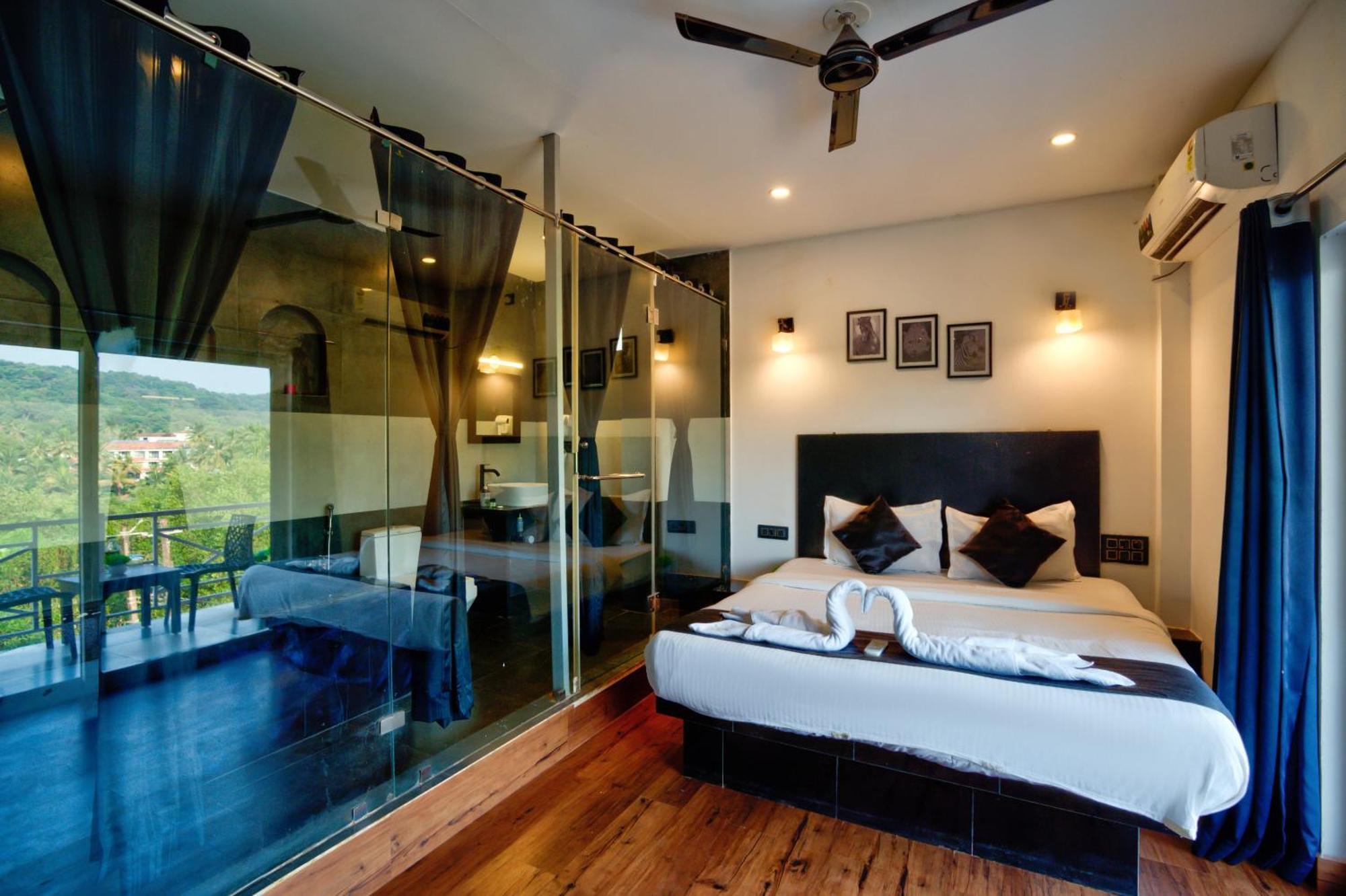 Vaggi's Place Hotel