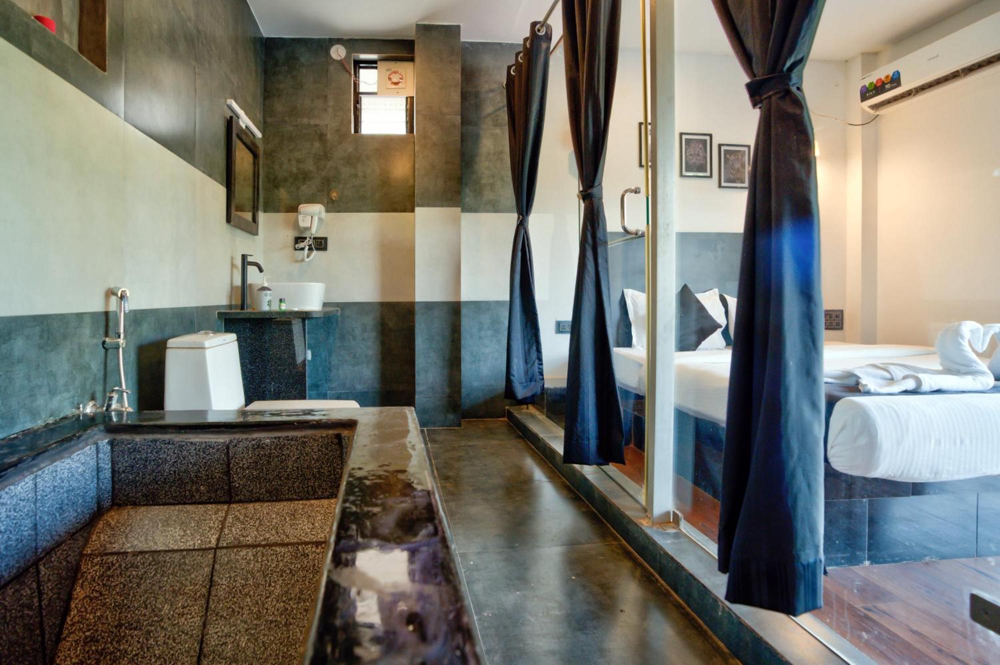 Vaggi's Place Hotel 2*