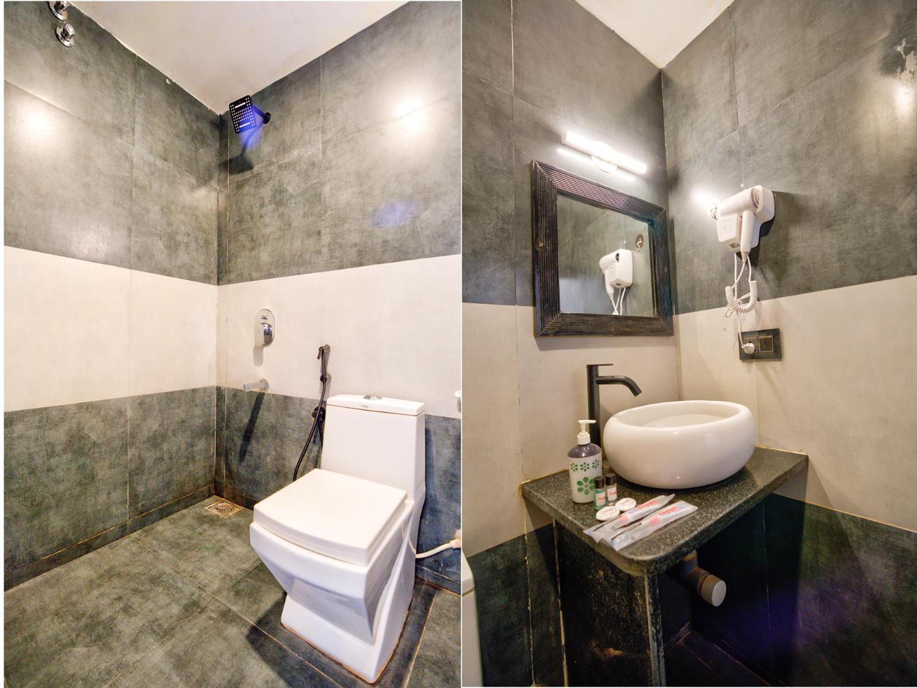Hotel Vaggi's Place Baga